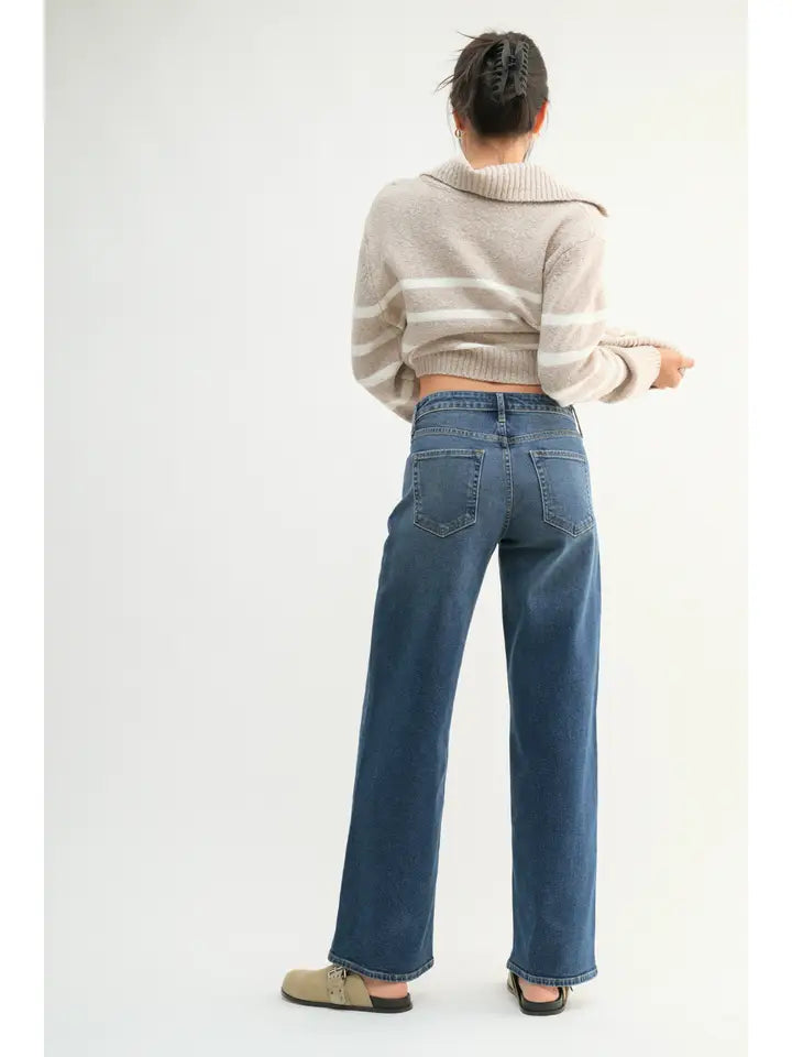 Mid Rise Slim Wide Leg - Dark Wash