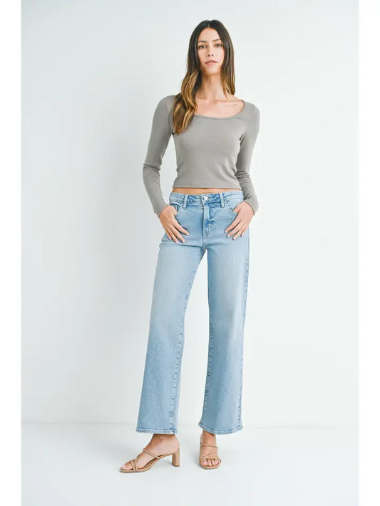 Mid Rise Slim Wide Leg - Light Wash