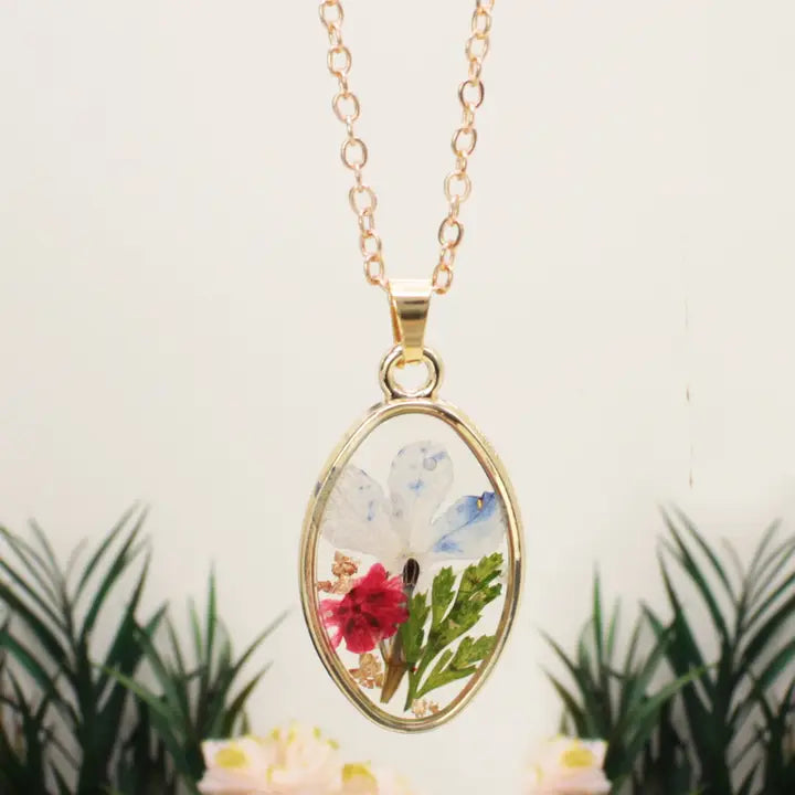 Dried Floral Necklace - Dainty Bouquet