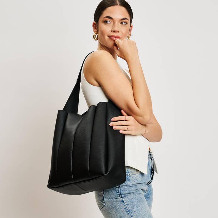 Zelda Hobo - Black