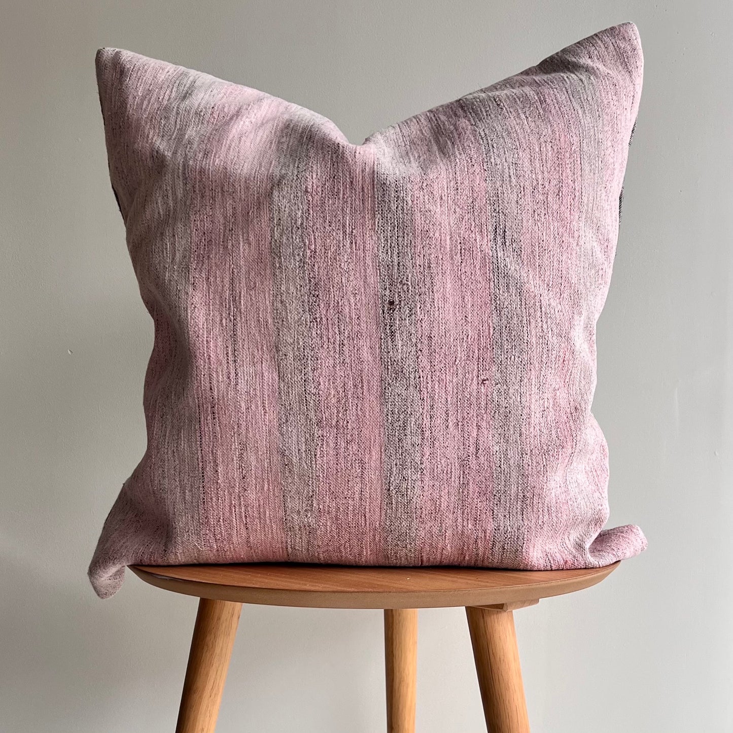 Reclaimed Vintage Pillow PVIN3 Multi 06