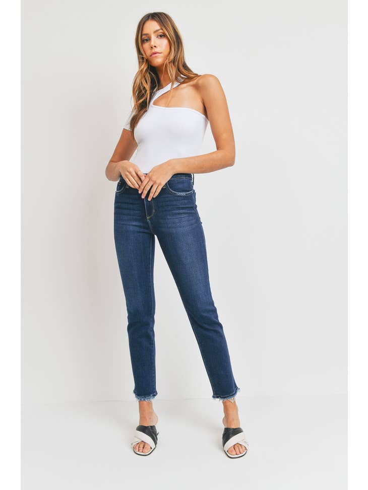 Clean High Rise Straight - Dark Wash