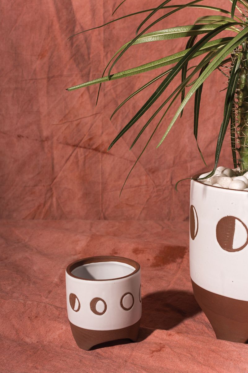 Small Solar Footed Pot