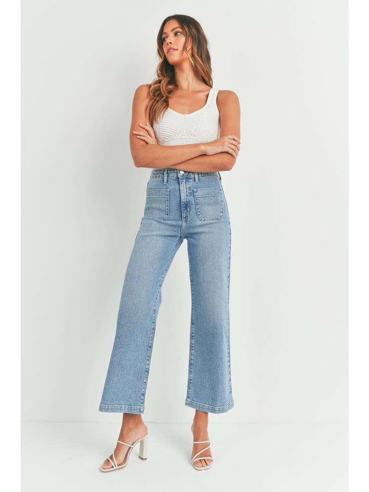 Patch Pocket Wide Leg - Light Wash