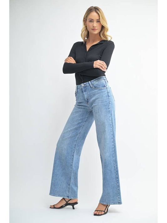 The Stretchy Wide Leg Jean - Medium Wash