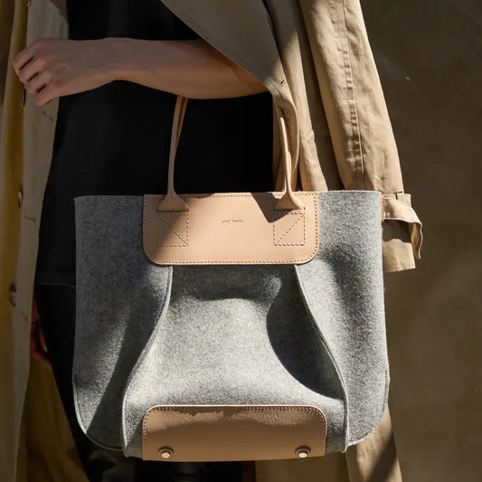 Frankie Midi Merino Wool Tote - Granite