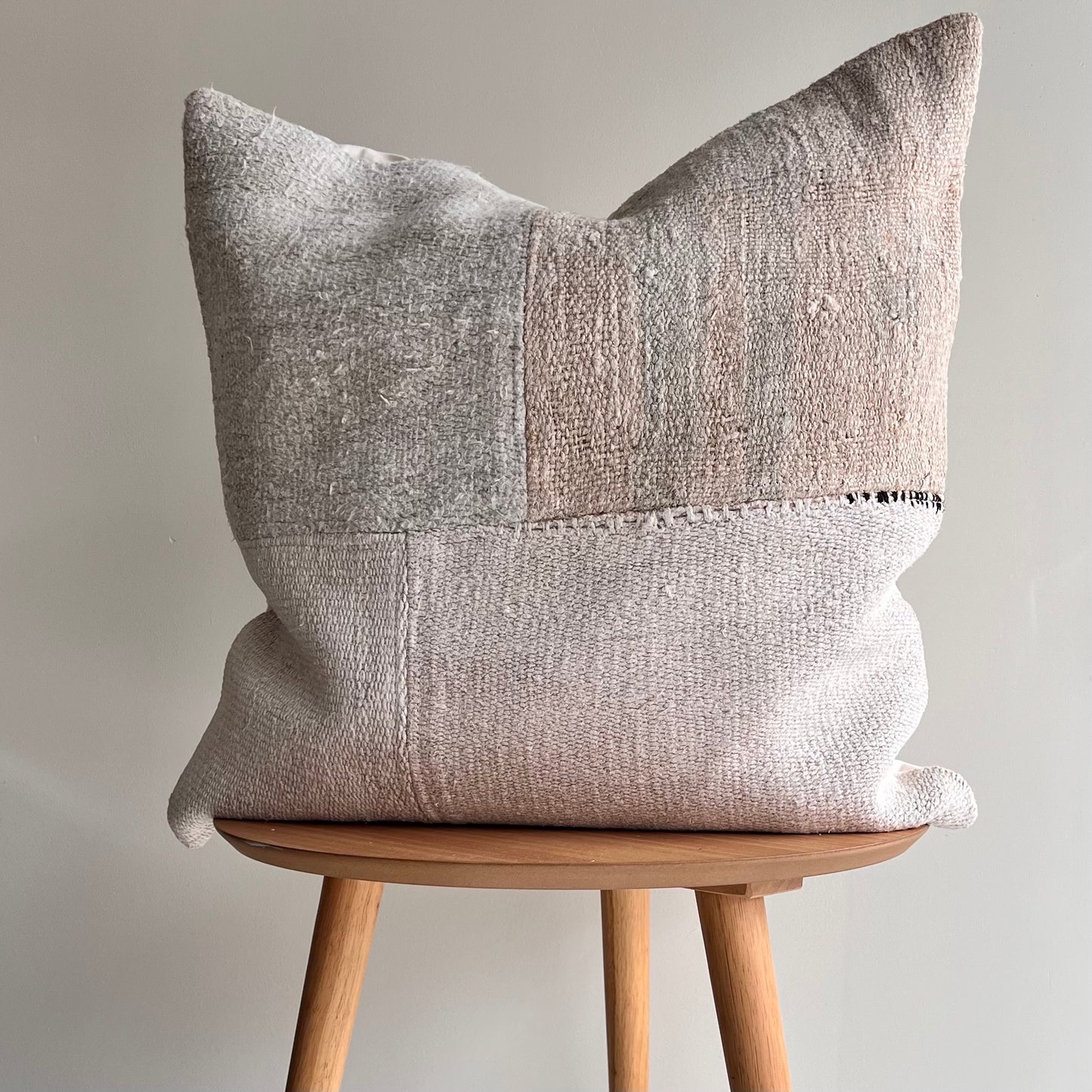 Reclaimed Vintage Pillow PVD0006 Multi 05