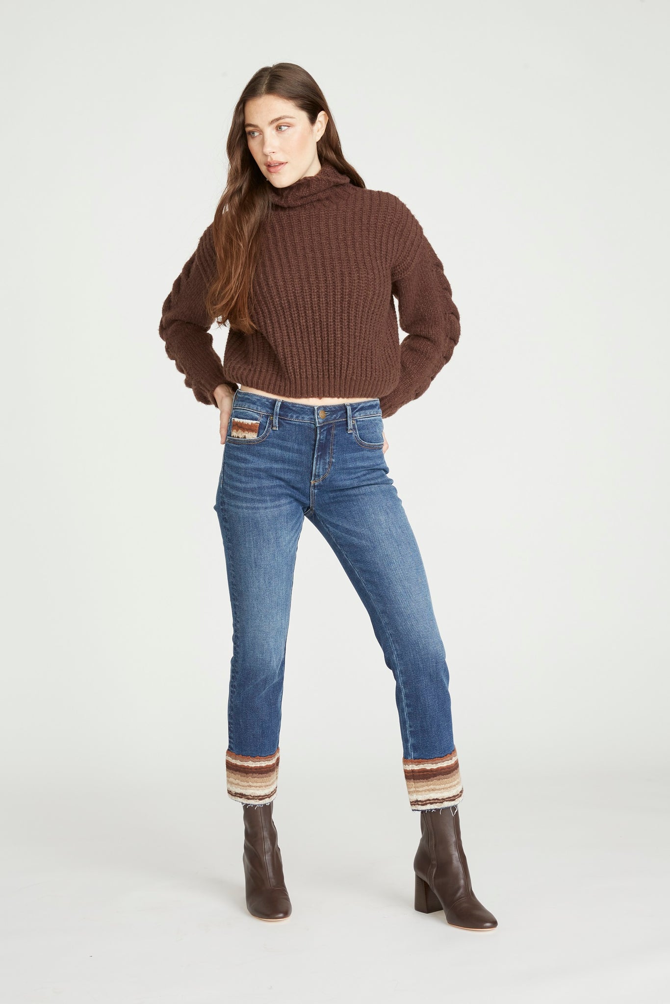 Colette Straight Crop - Woodlawn