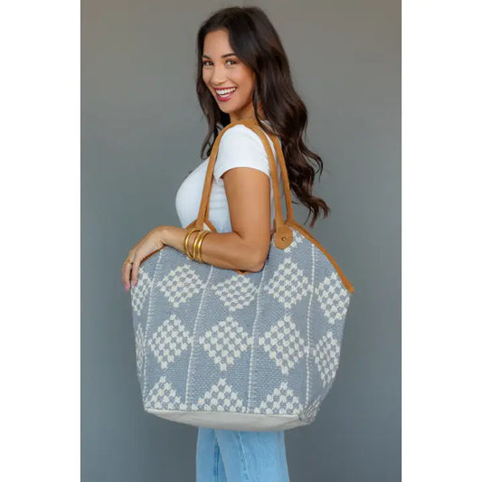 Diamond Pattern Tote - Gray & Cream