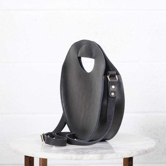 Britt Circle Crossbody - Black