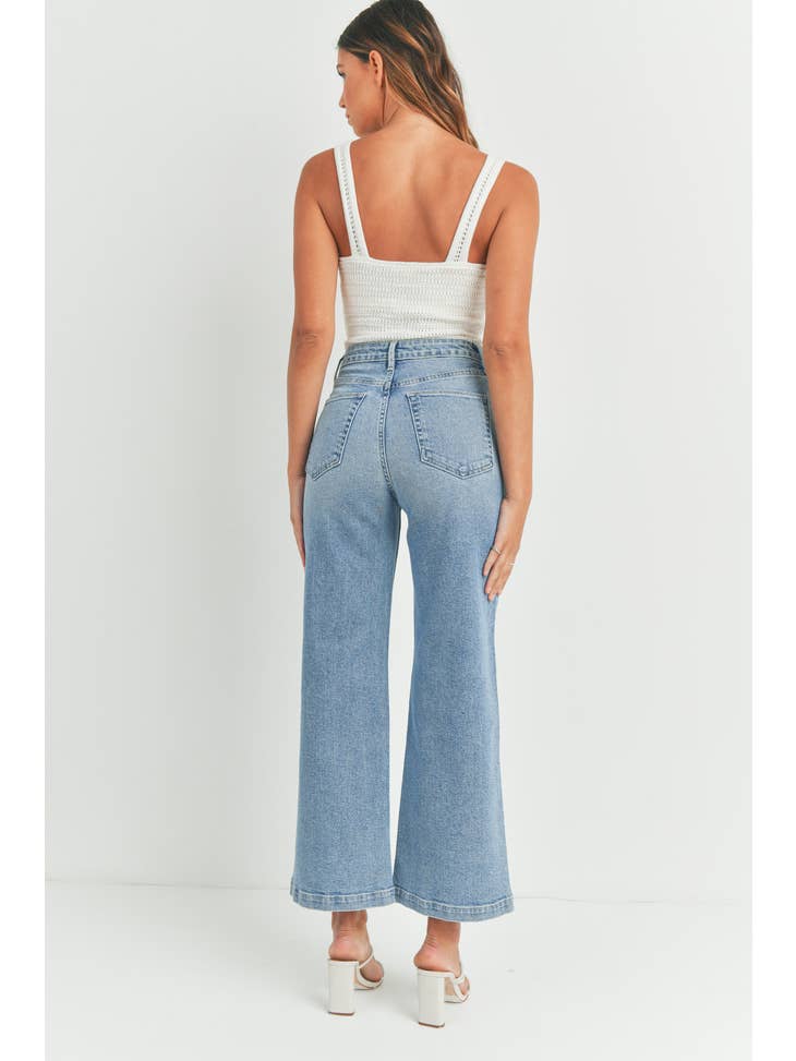 Patch Pocket Wide Leg - Light Wash