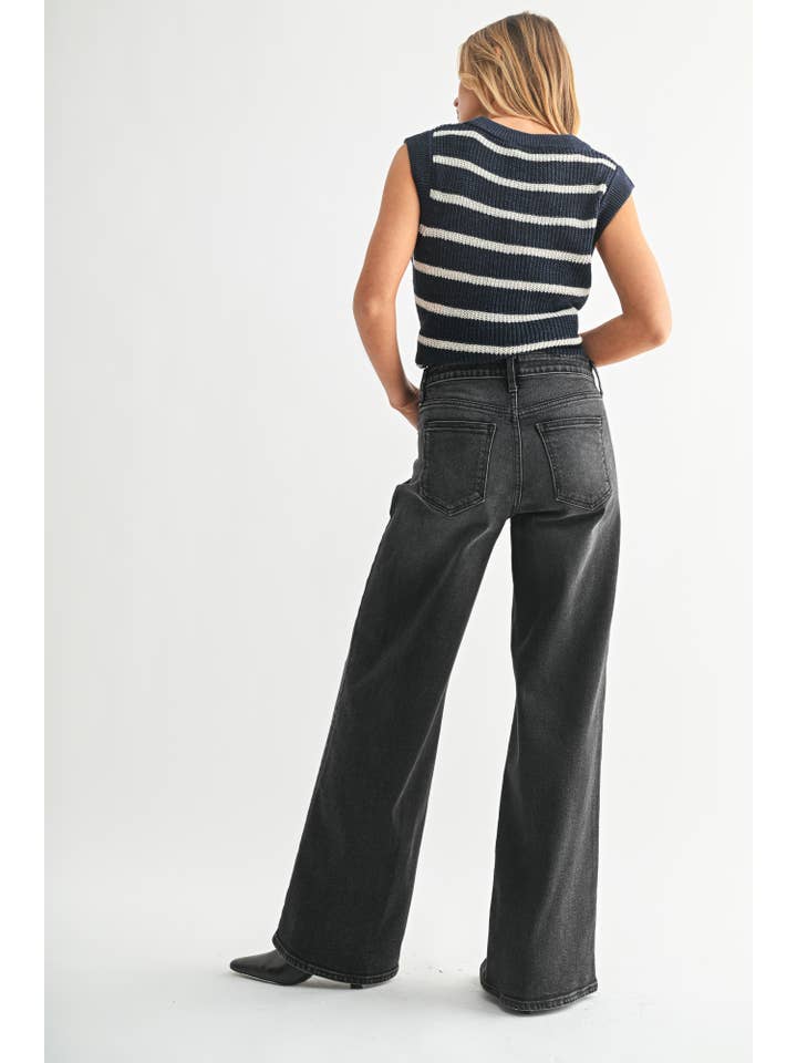 The Ultra Wide Jean - Washed Black