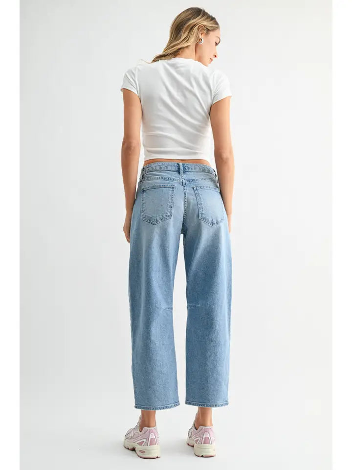 Utility Seamed Barrel Jean - Light Wash