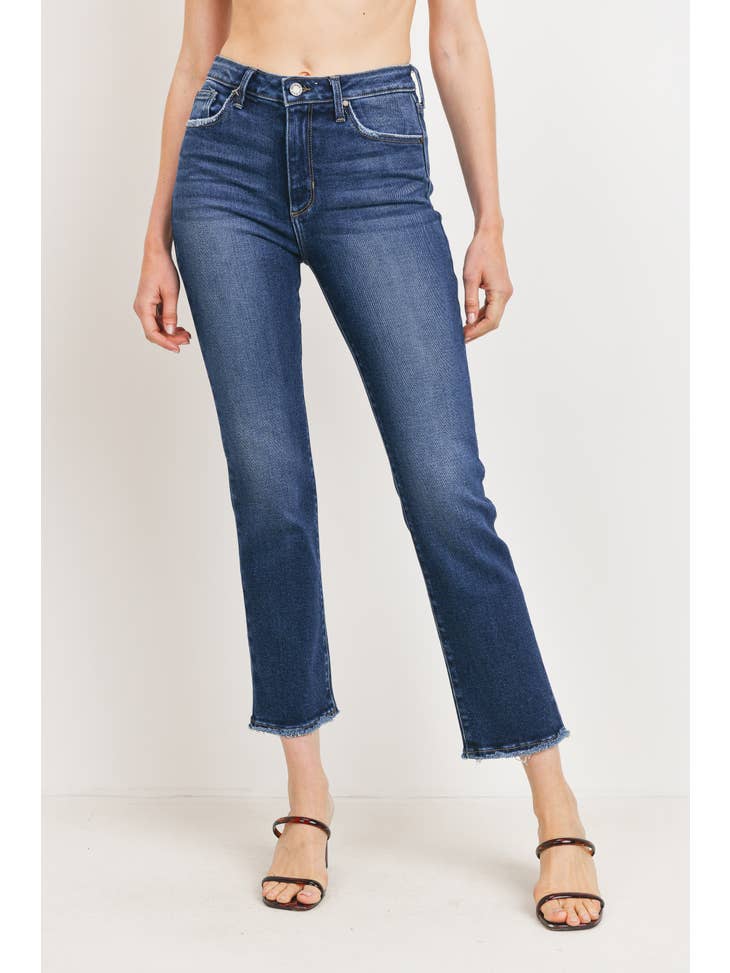 Clean High Rise Straight - Dark Wash