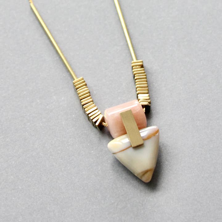 Peach Moon Stone and Agate Pendant Chain Necklace
