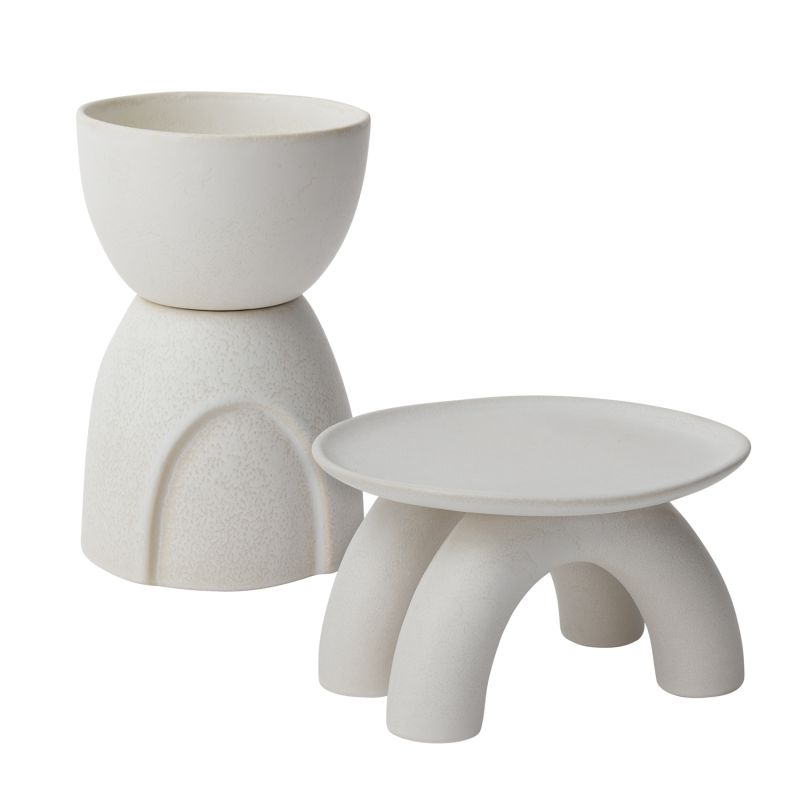 Echo Footed Saucer