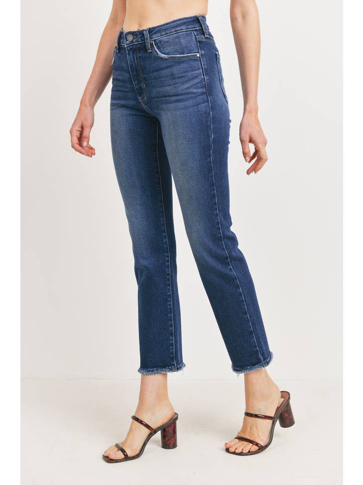 Clean High Rise Straight - Dark Wash