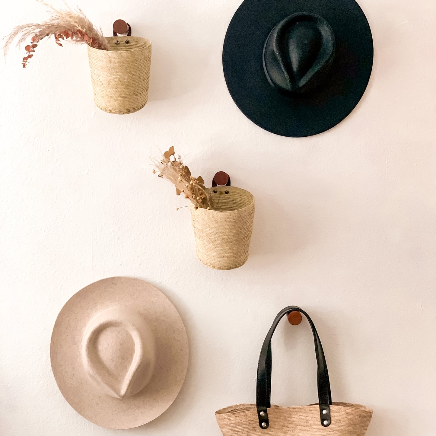 Del Sol Wall Basket