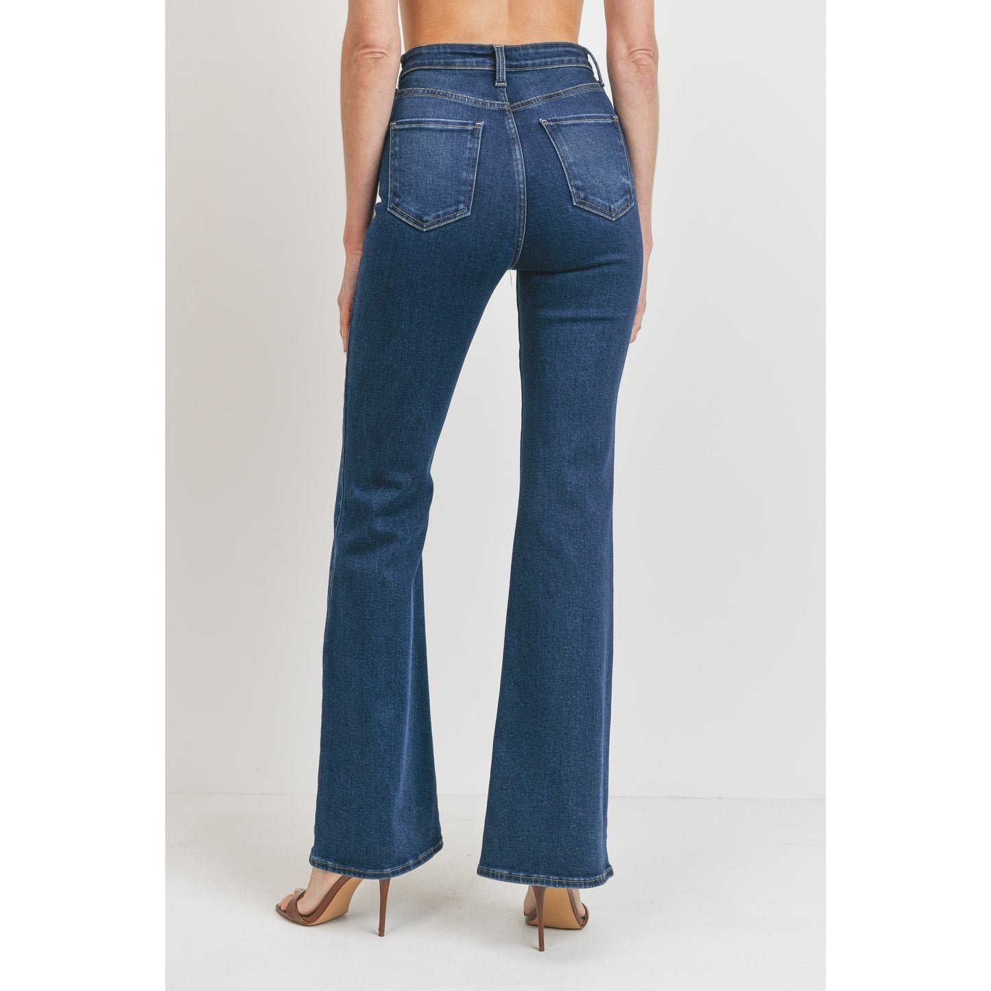 High Rise Clean Bell Bottom - Dark Wash