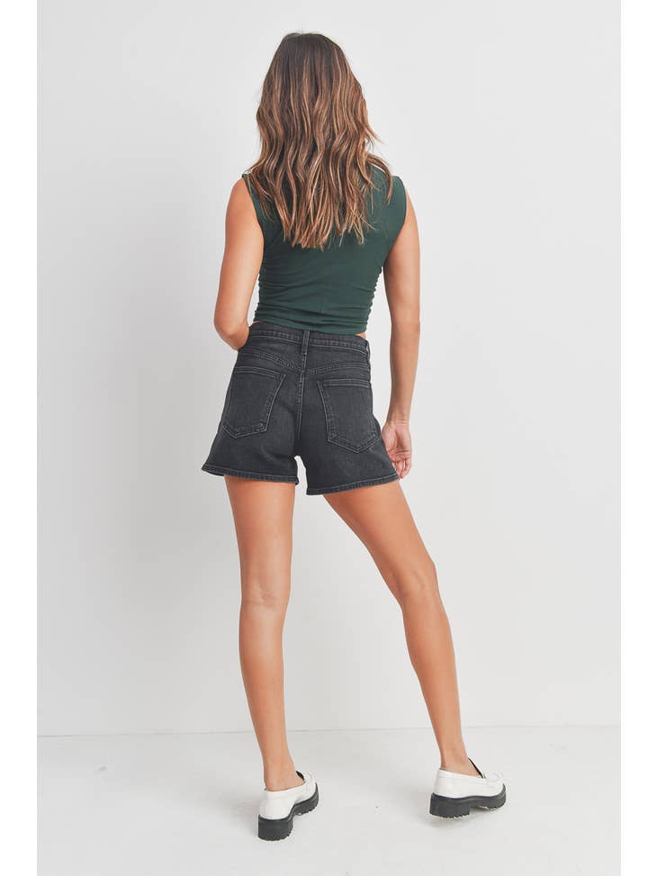 Mom Short - Washed Black Denim