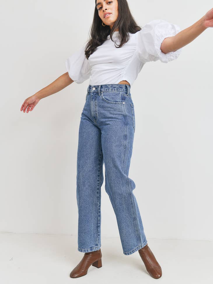 Relaxed 90's Straight - Medium Wash