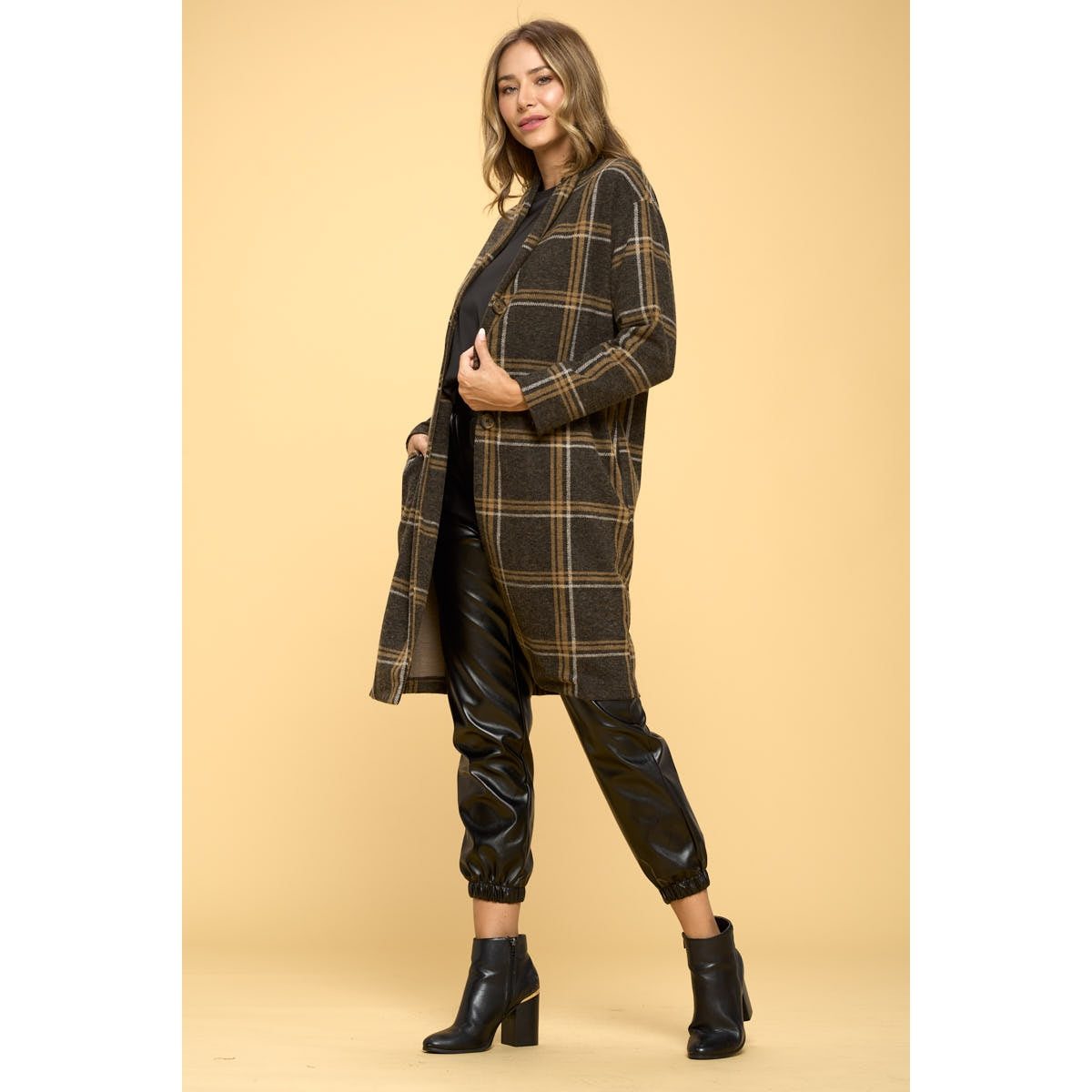 Plaid Coat with Buttons and Pockets
