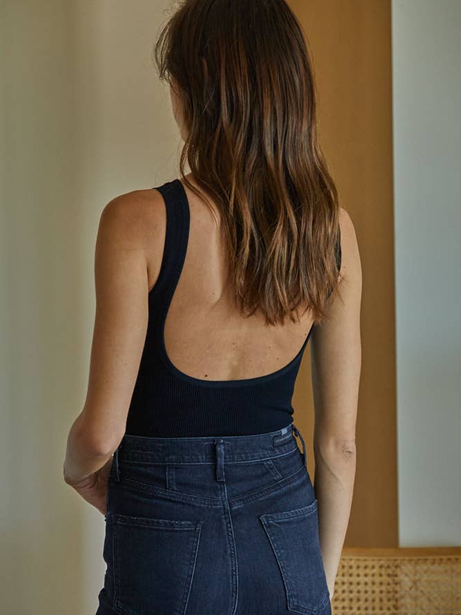 Low Round Back Bodysuit - Black