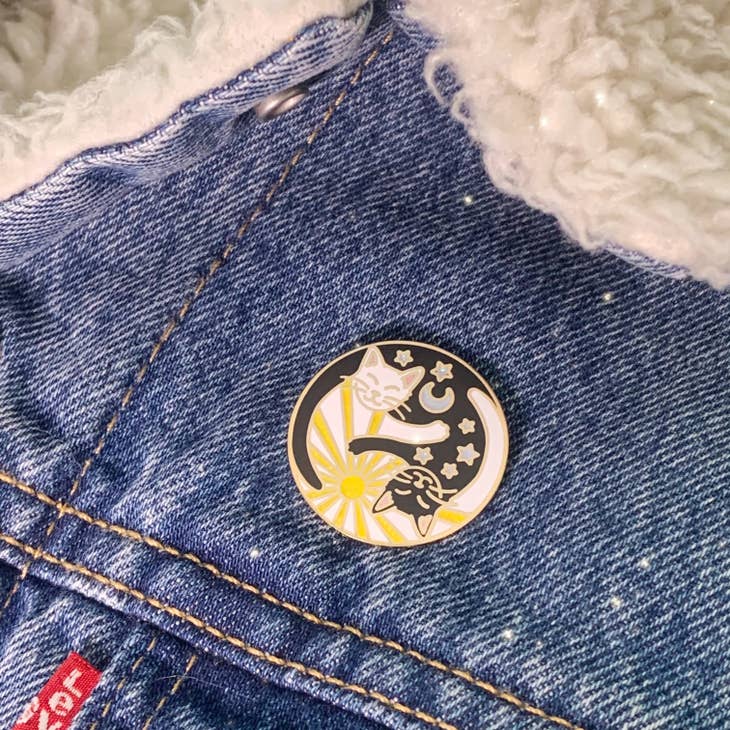 Enamel Pin - Yin Yang Cats