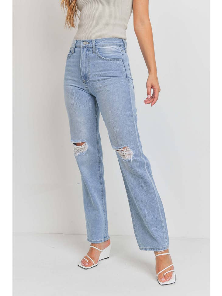 Knee Distressed Long Straight - Light Wash
