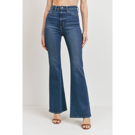 High Rise Clean Bell Bottom - Dark Wash