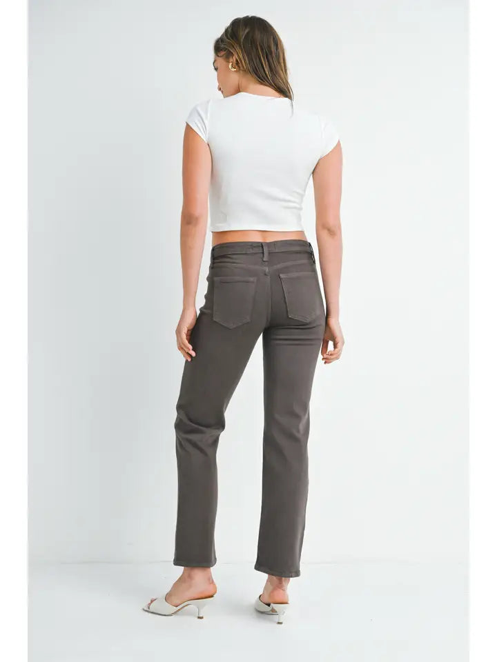 The Clean Mid Rise Straight - Brown