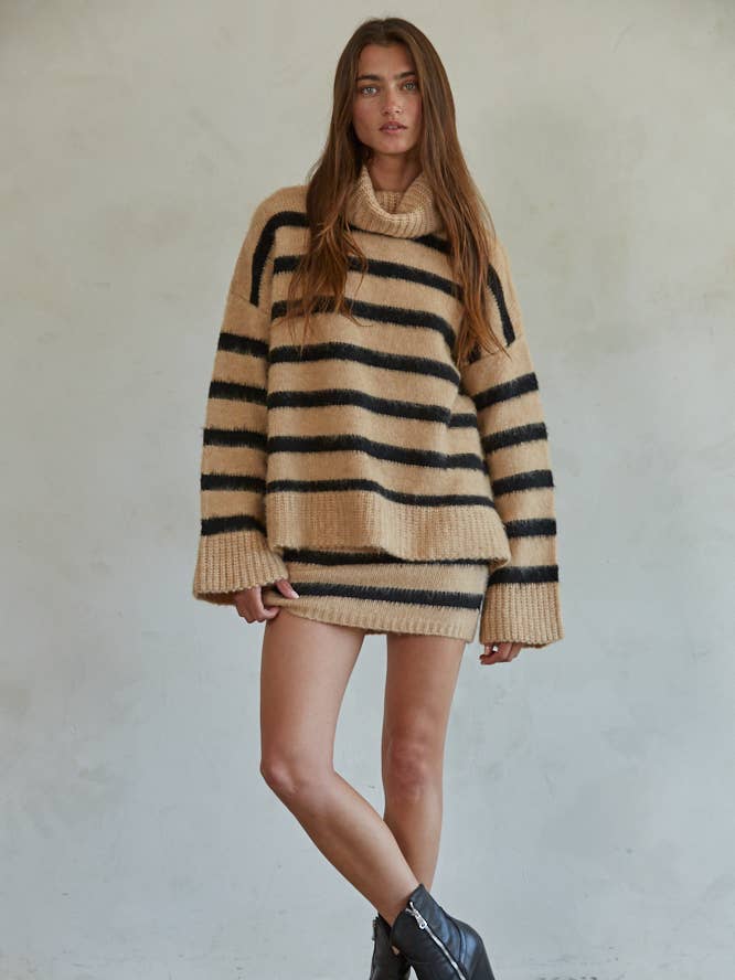 Striped Turtleneck Pullover - Camel Black