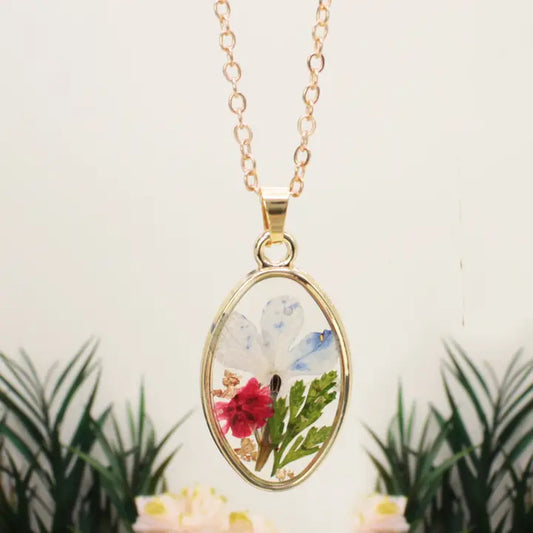 Dried Floral Necklace - Dainty Bouquet