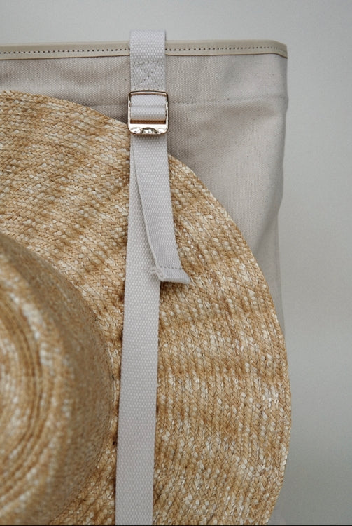 On Holiday 2.0 Hat Travel Tote