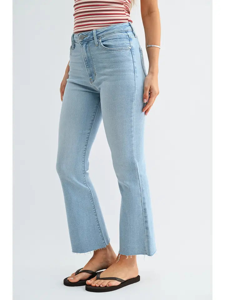 The Cropped Demi Flare - Light