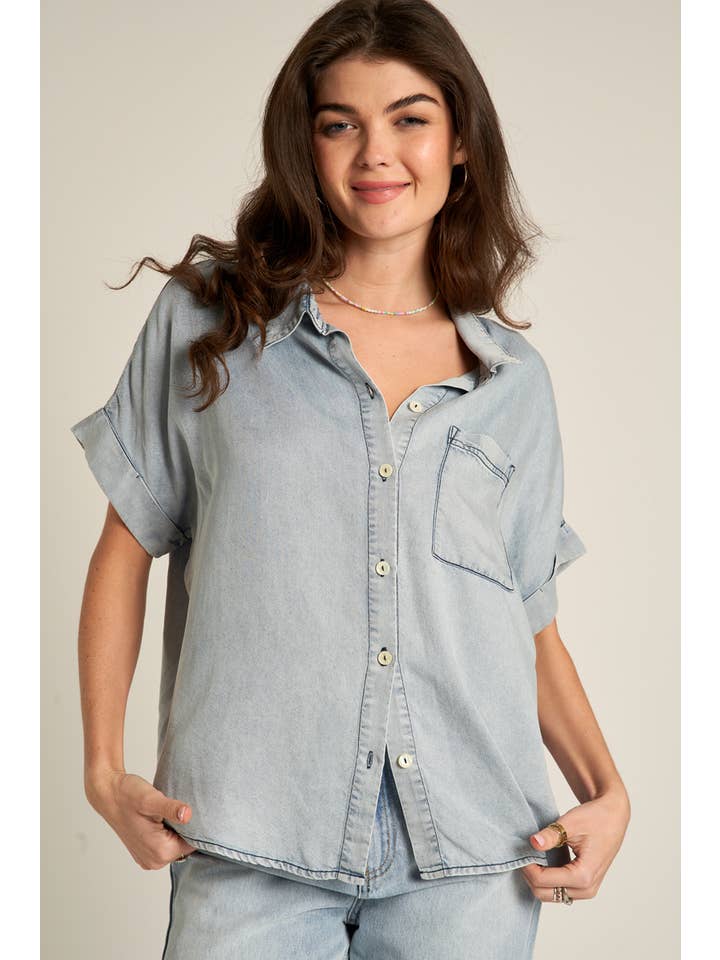 Short Sleeve Denim Button Down - Light Wash