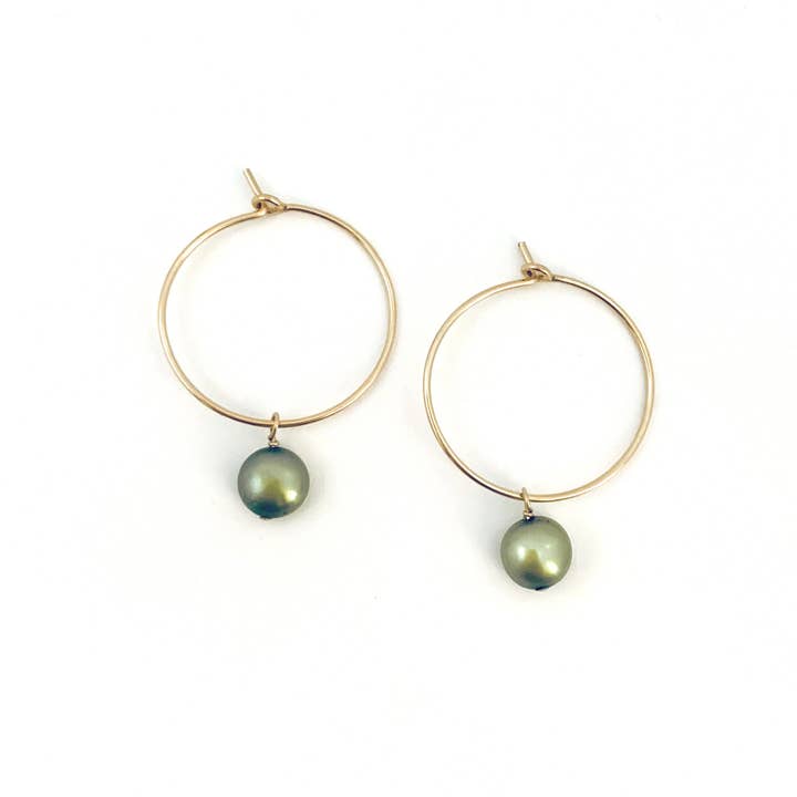 Perla Tiny Hoop Earring - Olive Pearl