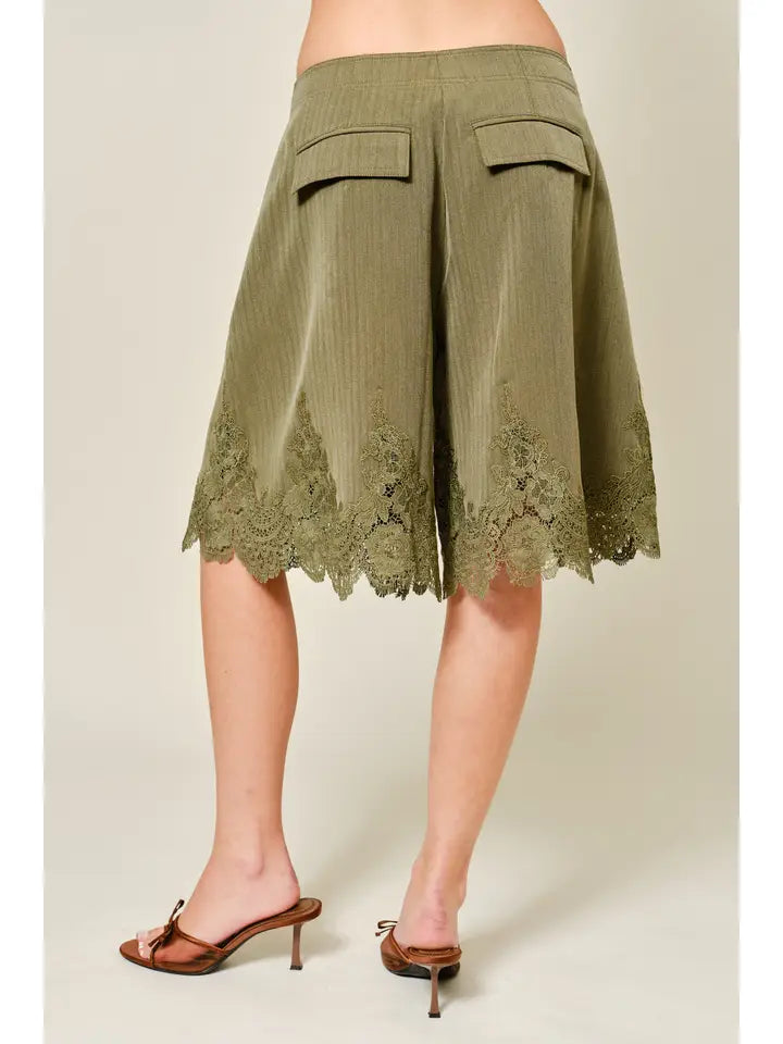 Lace Detail Classic Long Shorts - Olive