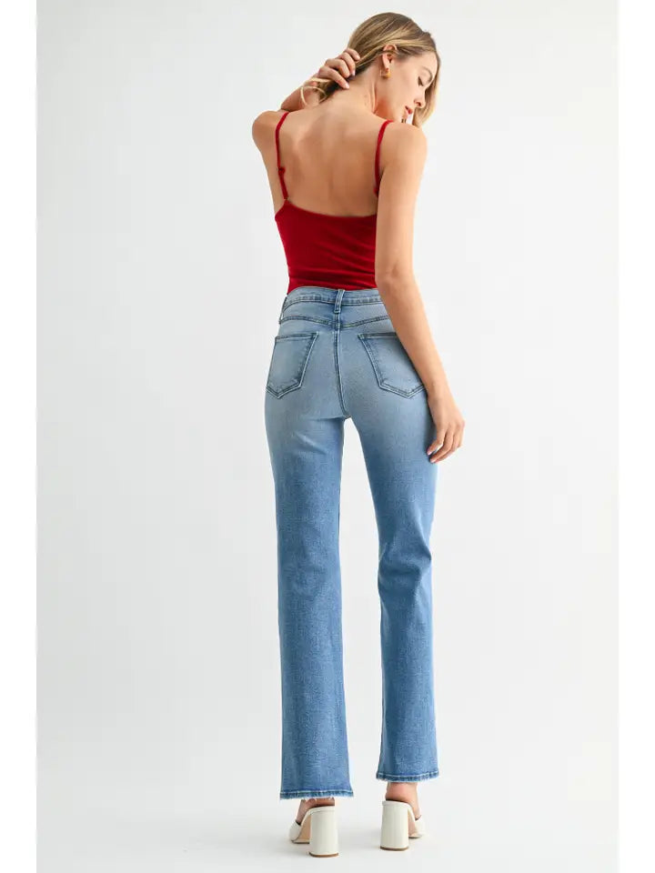 Vintage Relaxed Slight Flare - Medium Wash