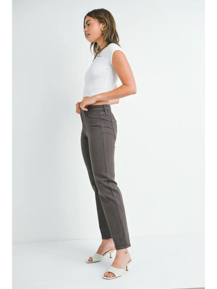 The Clean Mid Rise Straight - Brown