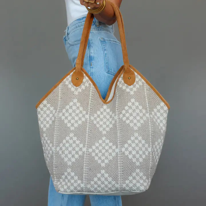 Diamond Pattern Tote - Beige & Cream