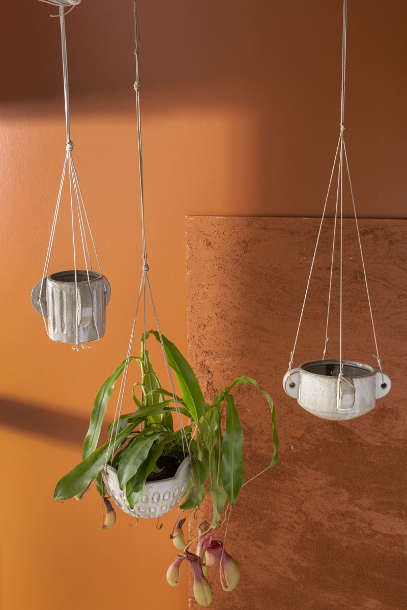 hanging plant pot with saucer Cromwell Hanging Pot