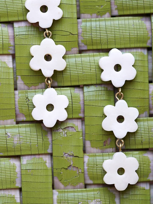 Daisy Drop Earrings - White