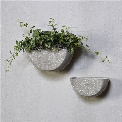 Rae Wall Planter