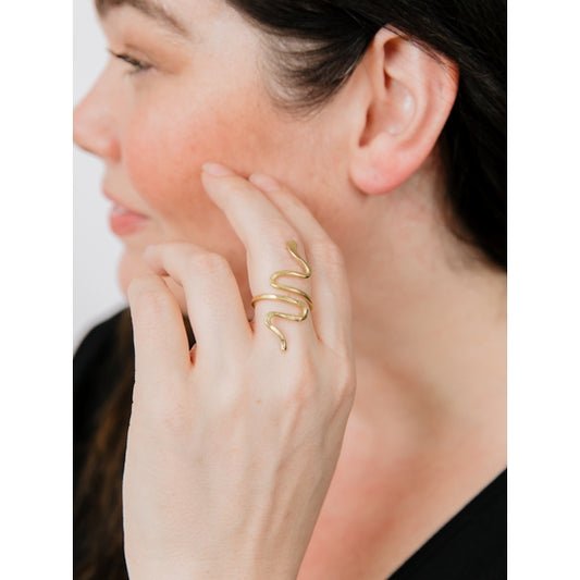 Serpentine Ring - Gold